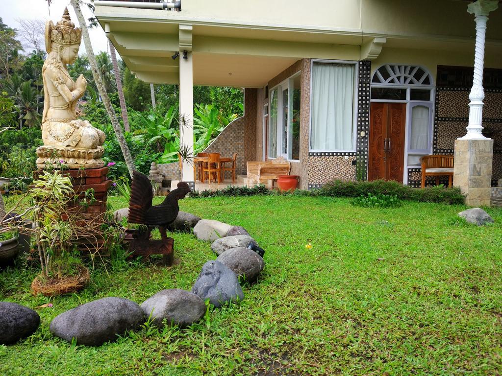 Tirta Asri Ubud Villa Exterior photo